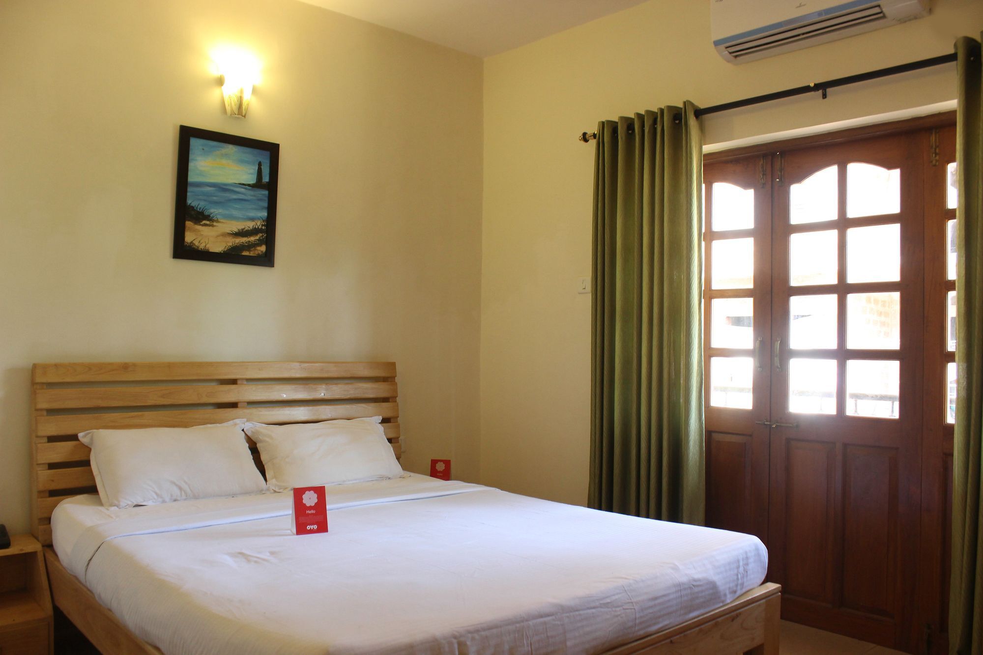 Oyo 7333 V Palms Hotel Candolim Bagian luar foto