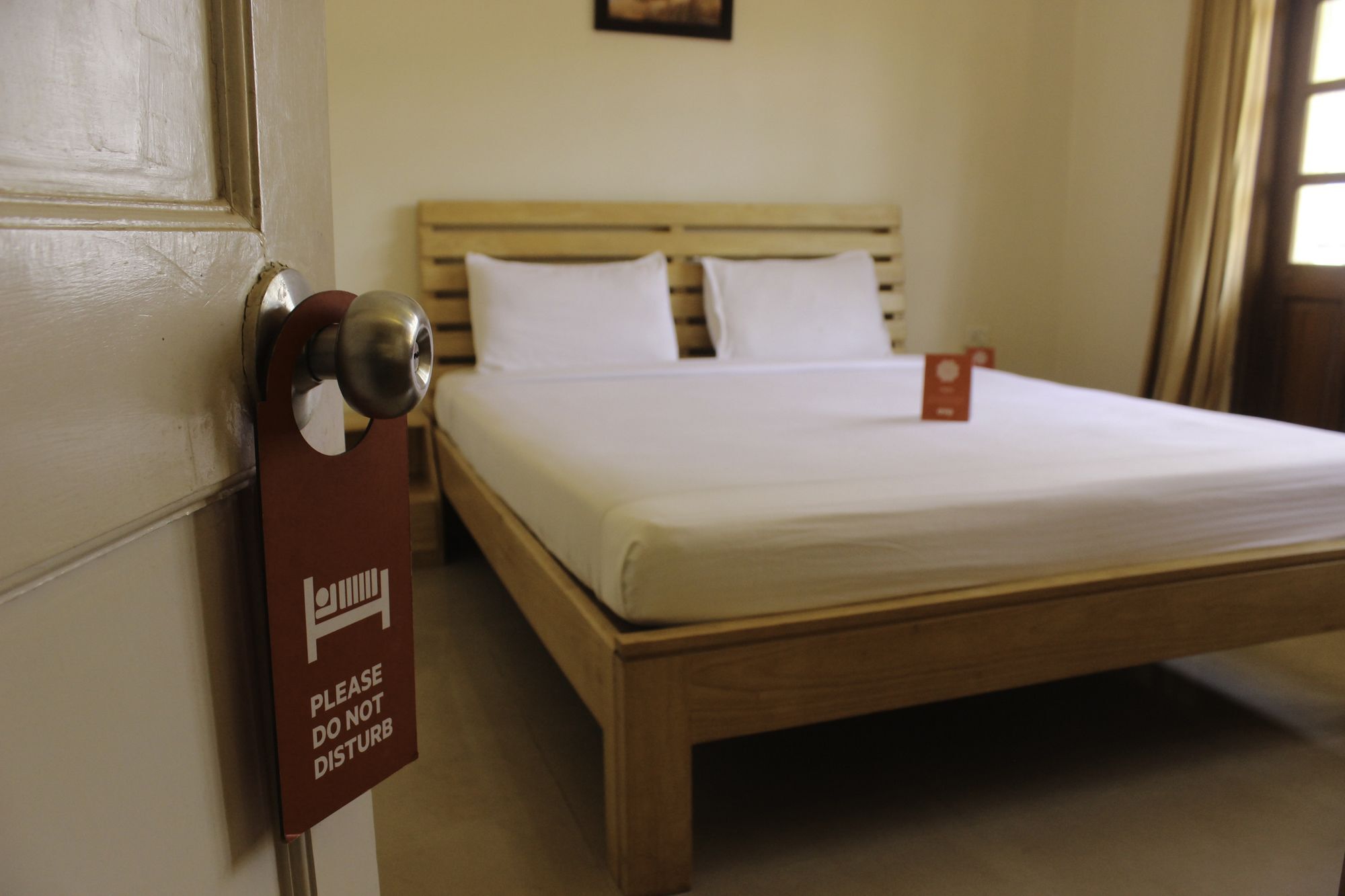 Oyo 7333 V Palms Hotel Candolim Bagian luar foto